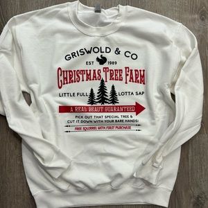 New! National lampoons Christmas Vacation inspired sweatshirt.